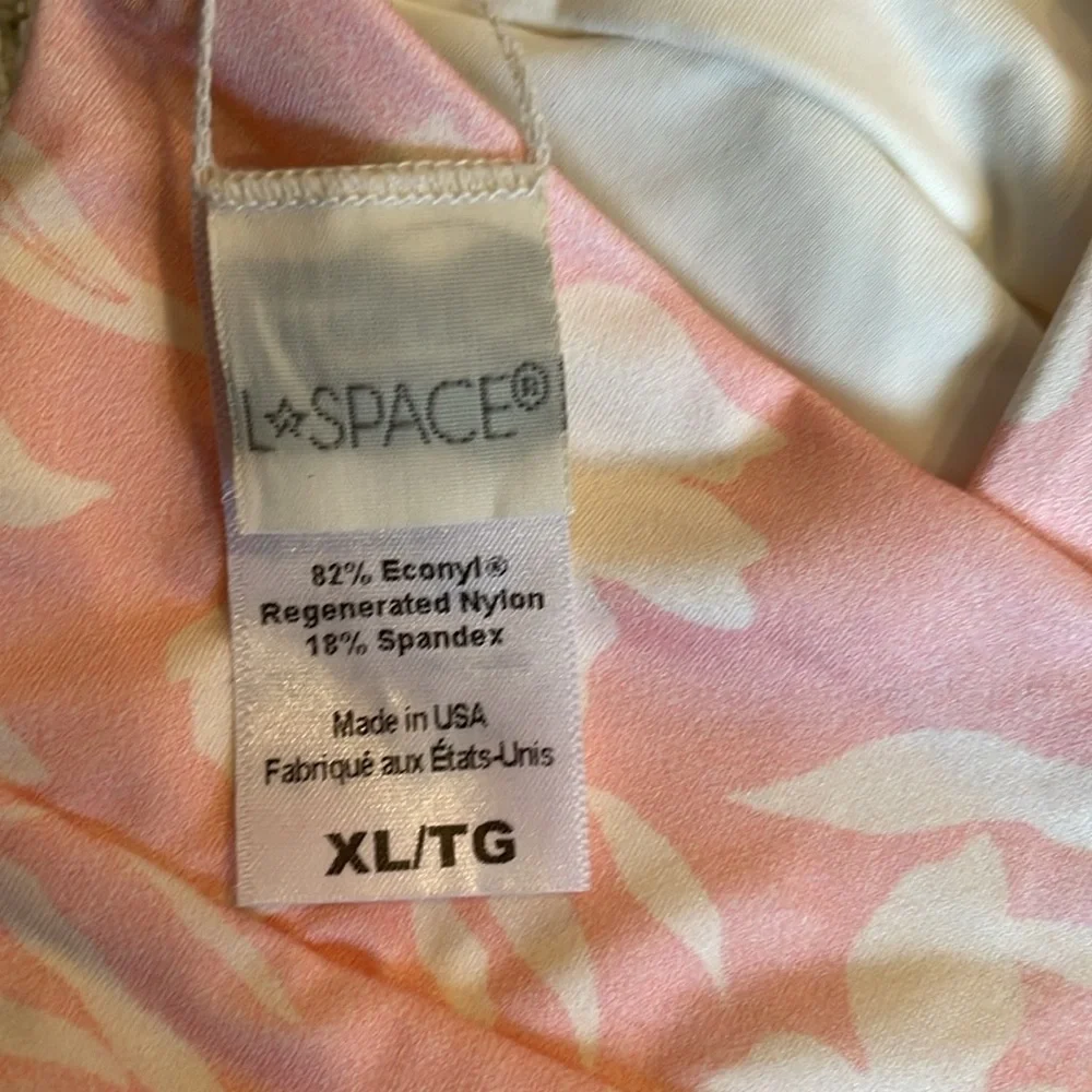 l*space Revolve Flora Bikini Top in Paradise Blooms Pink White Size‎ XL NEW